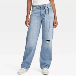 Universal Thread Women's Mid Rise Tie Waist Drawstring Baggy Jeans Mid Wash 4